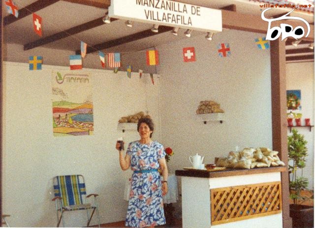 Venta de manzanilla de Villafáfila en las fiestas de San Pedro de Zamora